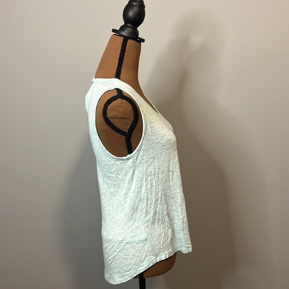 Apana Activewear Tank in pretty Heather Aqua Size Small NWT - Picture 3 of 5
